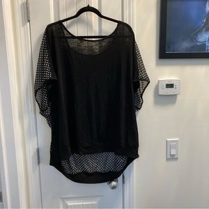 Torrid Black & White High Low Polka Dot Short Sleeve Top NWT